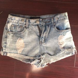 SOLD: High waisted shorts